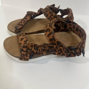 Wonder Nations Leopard Print Twisted Bow Sandal Girls 3